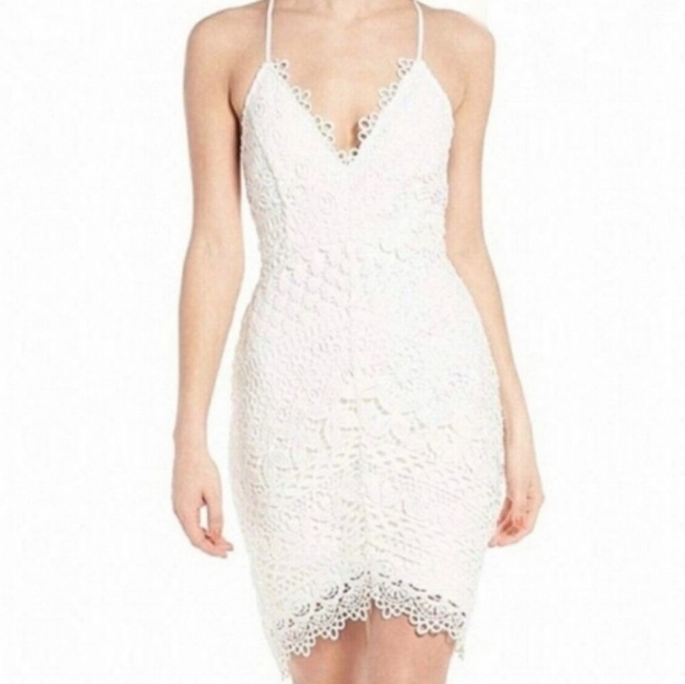 ASTR The Label White Bodycon lace dress Small Bridal Graduation Wedding Foral